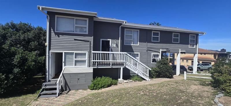 6 Bedroom Property for Sale in Reebok Western Cape